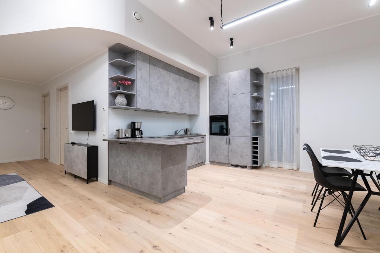 Dashaus 2 Bedroom Apartment Tallinn Bagian luar foto